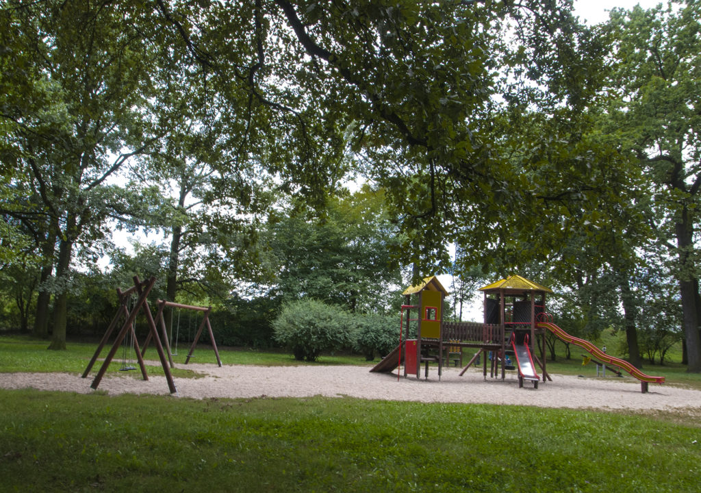 парк бискупиньский (park biskupiński, Wrocław)